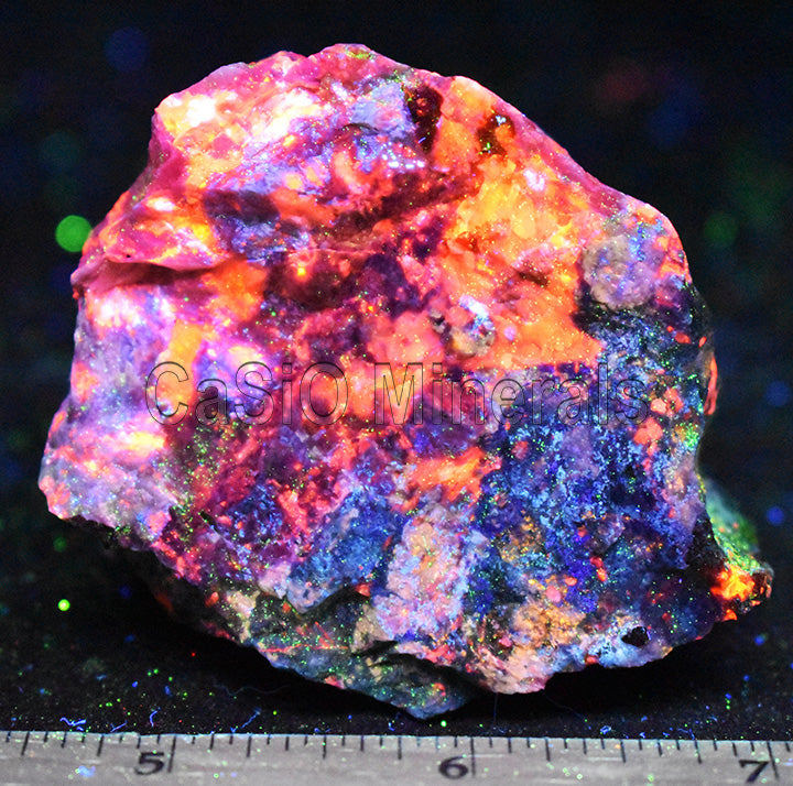 Margarosanite, Axinite, Calcite, Prehnite, Xonotlite, Hyalophane