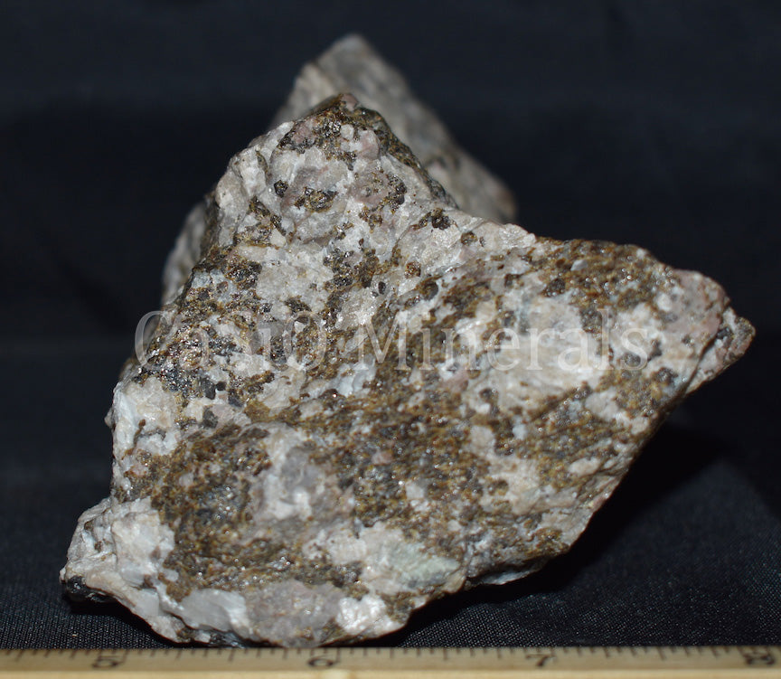 Fluorescent Fluorapatite, Hardystonite, Clinohedrite, Calcite, Willemite