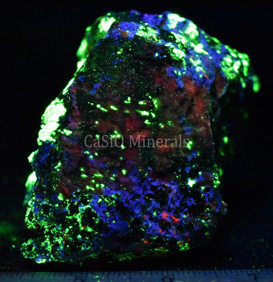 Bustamite (SW), Hardystonite, Clinohedrite, Calcite, Willemite