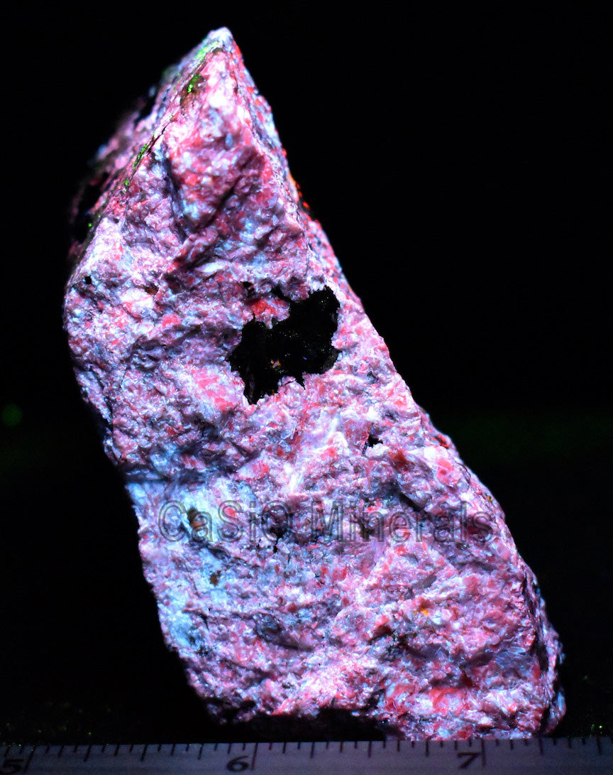 Platy Margarosanite, Roeblingite, Pectolite, Prehnite, Xonotlite, Clinohedrite