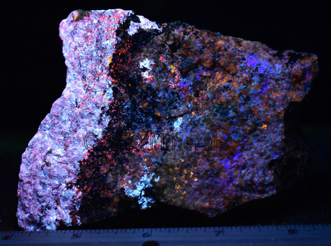 Platy Margarosanite, Roeblingite, Pectolite, Prehnite, Xonotlite, Clinohedrite