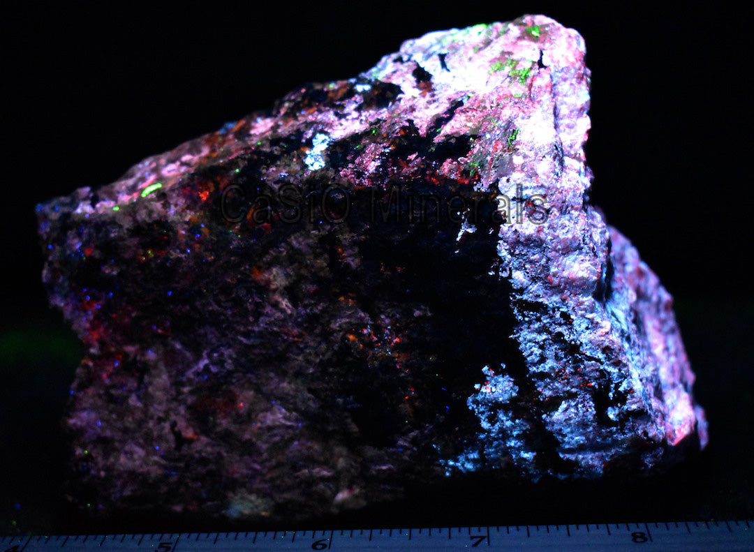 Platy Margarosanite, Roeblingite, Pectolite, Prehnite, Xonotlite, Clinohedrite