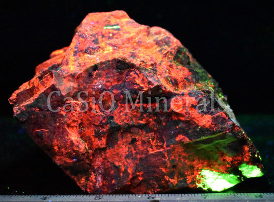 Axinite, Willemite