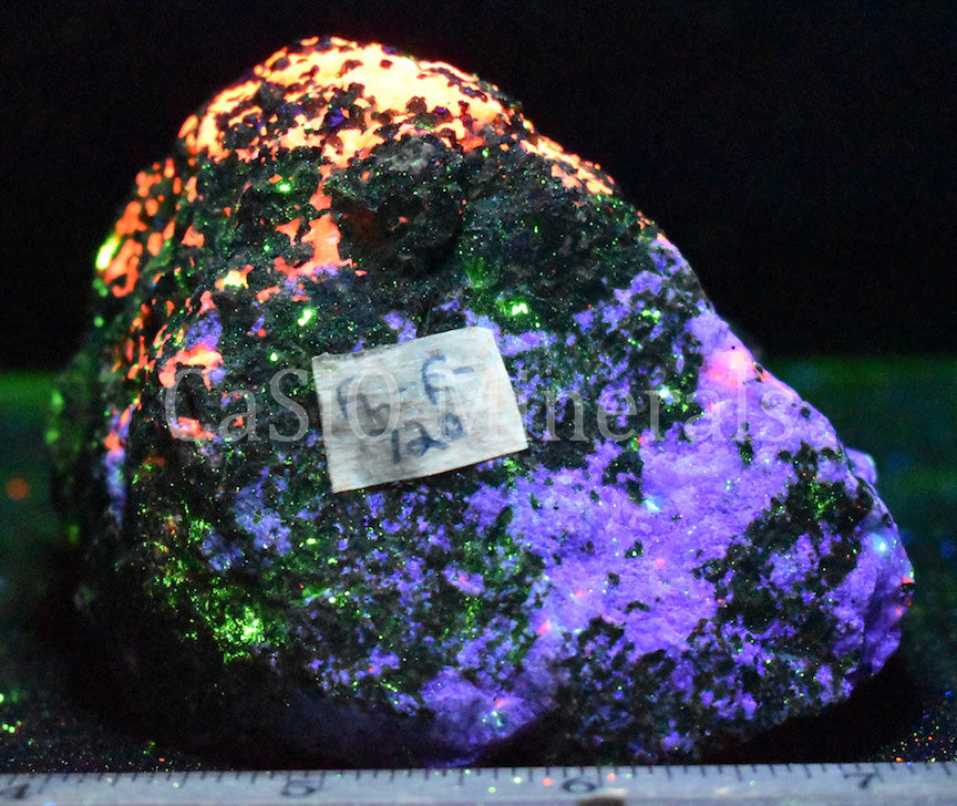 Esperite, Clinohedrite, Calcite, Hardystonite, Willemite