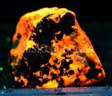 Cuspidine, Calcite