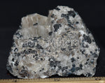 Cuspidine, Willemite, Calcite