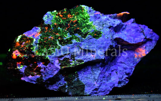 Altered Hardystonite, Clinohedrite, Calcite, Willemite