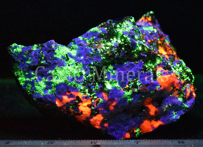 Fluorescent Fluorapatite, Hardystonite, Clinohedrite, Calcite, Willemite